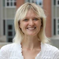 Josephine Glenn's Instagram, Twitter & Facebook