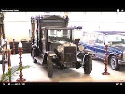 L'agenzia di onoranze funebri giubileo, situata in corso bramante a torino, opera con professionalità e puntualità nel settore dei servizi funebri. Museo Delle Autofunebri Mario Biagi 2 11 2017 Tecnicanews Video Youtube
