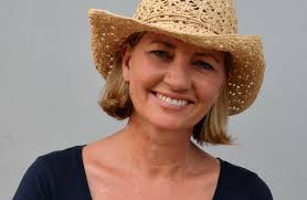 Gaye Gibson's Instagram, Twitter & Facebook