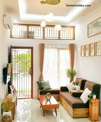Memiliki ruang tamu yang nyaman merupakan idaman bagi pemilik rumah, pasalnya ruang tamu merupakan kursi tamu kayu jati juga terdapat berbagai model dan jenis yang menarik bisa disimak dibawah ini. Inspirasi Ruang Tamu Dengan Furniture Kayu Jati Terkesan Alami Dan Homey Homeshabby Com Design Home Plans Home Decorating And Interior Design