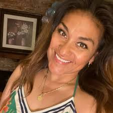 Michelle Esparza Chevalier (@lifecoach23) • Threads, Say more