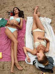 Ellie and stephanie break away from their boring tour group in pursuit of breathtaking scenery, adven. Film Review And Soon The Darkness 2010 Hnn
