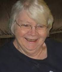 Kim Mounce's Instagram, Twitter & Facebook