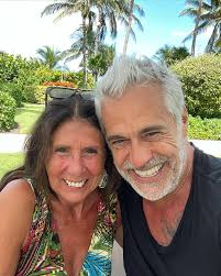 When you meet people aligned with your energy, frequency and vibration,  with the same desire to create value in the lives of others serving with  love, then magical connections are created, thank