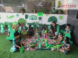 We used the color mats and the object pictures. On The Top Of The World Green Colour Day Nursery Witty Kids Bhilwara 2018 19
