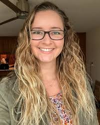 Allison Capps's Instagram, Twitter & Facebook