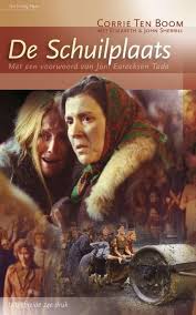 De Schuilplaats Paperback Corrie Ten Boom Is Een Verzetsheld Uit De Tweede Wereldoorlog Deze Horlogemaakster Uit Haa Boeken Boeken Om Te Lezen Boeken Lezen