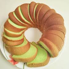 Saat ini banyak resep kue bolu, namun bolu aroma pandan paling banyak peminatnya. Cara Membuat Bolu Pandan Enak Dan Wangi Www Passgoodthings Com