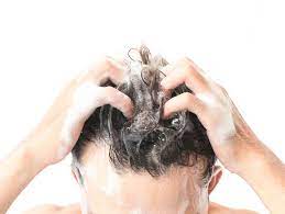 Oct 19, 2020 · in questo caso, il consiglio è di utilizzare prodotti specifici per capelli colorati che riducano la perdita di colore ad ogni lavaggio. Ogni Quanto Bisogna Lavare I Capelli