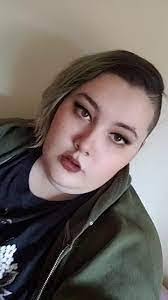 Shiloh Gribble's Instagram, Twitter & Facebook