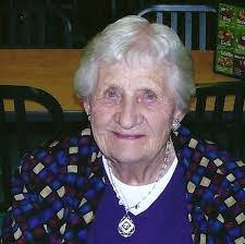 Mary Coole's Instagram, Twitter & Facebook