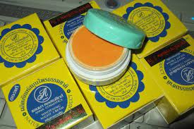 Hentikan segera pemakaian krim kunyit kerana ia boleh menyebabkan saraf dan buah pinggang rosak serta… tag : Aku Inilza Krim Kunyit Anna