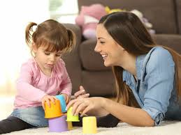 Une fin de contrat, ce sont certaines démarches administratives à effectuer impérativement par les parents employeurs : Garde D Enfants A Domicile Les Pieges A Eviter A La Redaction Du Contrat Femme Actuelle Le Mag