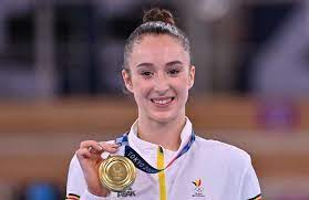 Jun 28, 2021 · en plus de la médaille d'or et du titre de fellow d'ingénieurs canada (fic), le professeur a reçu le prix poly 1873, en 2001 et 2005, pour l'excellence de son enseignement et de sa formation, et le titre de chevalier de l'ordre national du québec, en 2009. Zib97phz729vwm