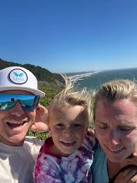 Visiting Sea Lion Caves and Oregon Aquarium in Waldport