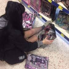 Check spelling or type a new query. Monster High Kin Scenecore Draculaura Aesthetic