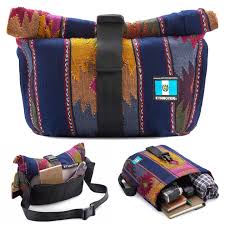 The technique Sandra, Lidia and Alida use for their Mayan Star motif is  called extra-weft weaving. This very time-consuming process is essentially  embroidery