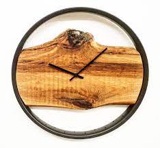 Als holzeinlage für den couchtisch habe ich eine baumscheibe aus buchenholz mit einem durchmesser von 70 cm verwendet. Diy Wanduhr Baue Dir Deine Designmobel Einfach Selbst Diy