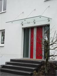 Ein Ganzglas Vordach Verbund Sicherheitsglas Mit Besonders Starkem Glas Damit Es Mit Edelstahl Fittings Selbsttragend An Hausturvordach Vordach Glasvordach