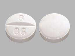 Dosage of trazodone when trazodone for dogs is used in combination with other drugs such as antidepressants, they will generally advise a dose between 1mg per pound per day and 3 mg per pound per day. 8 06 Pill White Round 10 00mm Drugs Com Pill Identifier