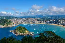 Les deux entités se retrouvent séparées, outre la frontière politique, par la chaîne des pyrénées. Le Meilleur Du Pays Basque Le Meilleur Du Pays Basque Pays Basque Espagnol Routard Com
