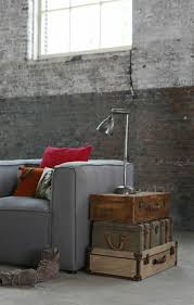 60 Idees Avec La Valise Vintage Archzine Fr Valise Vintage Deco Maison Idee Deco