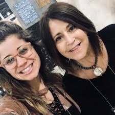 Lauren Belisle's Instagram, Twitter & Facebook