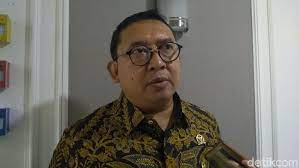 Musikalisasi puisi fadli zon, pasir putih. Fadli Zon Positif Covid 19