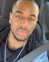 Tae Smith (@taesmithstyles) • Instagram photos and videos