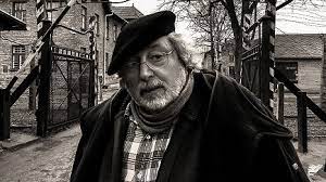 Lt → итальянский → francesco guccini → auschwitz. Son Morto Che Ero Bambino Guccini Va Ad Auschwitz Video Raiplay