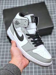 Share yours — take your best photo and share on instagram or twitter with the tag #airjordancollection. Air Jordan 1 Mid Light Smoke Grey Black White 554724 092 On Sale Sneaker Hello
