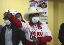 Más temprano, en el flash electoral, la misma encuestadora le había. Candidato Peruano Marca Distancia De Gobierno De Venezuela San Diego Union Tribune En Espanol