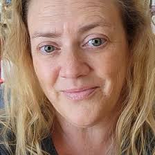 Kendra Crouse's Instagram, Twitter & Facebook