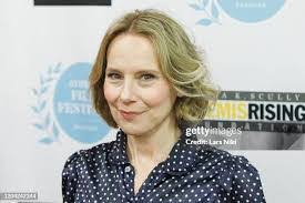 Stan Carp's Instagram, Twitter & Facebook