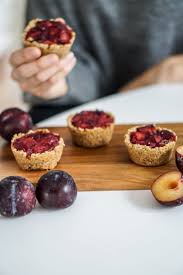 Clean Eating Pflaumen Tortchen Rezept In 2020 Rezepte Lecker Essen Und Trinken