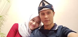 Fintech p2p lending terpercaya memungkinkan pinjaman online langsung cair dalam hitungan menit pengajuan cepat 24 jam. Pinjaman Uang Online Bandung Direktori