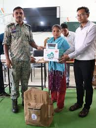 छत्तीसगढ़ की पुनर्वास नीति से लौटी उम्मीदें सुकमा में आत्मसमर्पित  माओवादियों को मिला सम्मानजनक नया जीवन