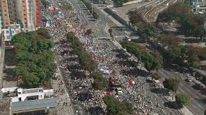 Uma grande festa, que envolve foliões de todas as origens, tomando parte nas mais diversas manifestações. Protestos Contra Bolsonaro Ocorrem No Ceara E No Rio Reduto Do Presidente Politica Ultimas Noticias Em Fortaleza E Ceara O Povo