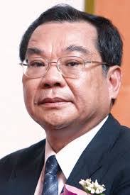 Roger Wu's Instagram, Twitter & Facebook