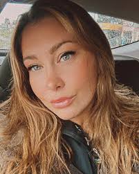 Eva Billie Singer (@woahpeppa) • Instagram photos and videos