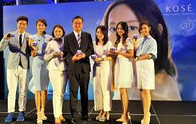 A lightweight yet deeply hydrating formula that absorbs readily into the skin. Kose Launches Innovative 6 In 1 Sekkisei Herbal Gel Let S Roll With Carol