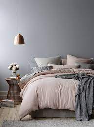 Un modèle de chambre en rose et gris très féminine. Deco Chambre Gris Et Rose Pour Un Interieur Serein Et Doux