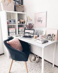 Hello Everyone Home Office Is Ideal For This Home Office Hallo Jeder Miteinander Heimburo Ist Ideal Pro Di In 2020 Room Decor Cute Desk Decor Home Office Design