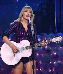 Taylor Swift S 10 Best And Worst Songs Of All Time Glamour