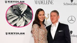 Explore tweets of bastian schweinsteiger @bschweinsteiger on twitter. Baby Da Bastian Schweinsteiger Und Ana Sind Wieder Eltern Promiflash De