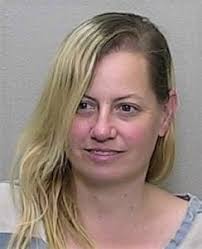 Lora Seymour's Instagram, Twitter & Facebook