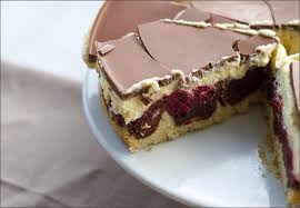Zeit Fur Kuchen Klassische Donauwelle Zum Kaffeeklatsch Ein Lieblingsrezept Rezept Fruchtiger Kuchen Lebensmittel Essen Rezepte