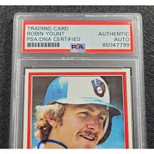 1981 ROBIN YOUNT Signed Topps Baseball Card-HALL OF FAME-MILWAUKEE  BREWERS-PSA