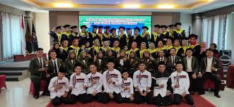 Tolak omnibus law, mahasiswa universitas igm bergabung turun ke jalan dengan prokes ketat. Wisuda Ke 3 Stebis Igm Hari Ini 30 November 2019