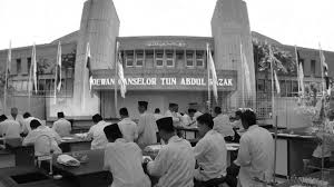 Tarikh dan pembayaran gaji penjawat awam 2021. 38 Kursus Digugurkan Di Universiti Awam Apa Masa Depan Universiti Ajar